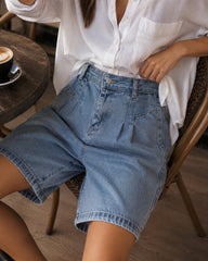 Women'S High Waisted Denim Bermuda Shorts, Light Blue Washed Knee Length Jean Shorts, Relaxed Loose Fit Summer Denim Shorts, Casual Cuffed Hem Ladies Shorts