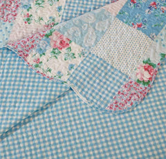 3pcs Patchwork Quilt Set – Floral Blue Reversible Box Pattern with Soft Microfibre Cover & 100% Cotton Filling, Includes Bedspread + 2 Pillowcases – Warm All-Season Bedding for Bedroom & Guest Room