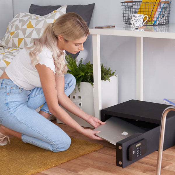 Yale 26.9 Litre Premium High Security Motorised Laptop Safe