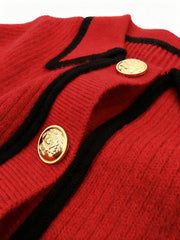 Women's Pullover Sweater for Autumn/Winter, Can Be Worn as an Inner or Outer Layer, Comfortable, Warm, Elegant, and Features a Spicy Design with a Spliced Lapel and Exquisite Metal Buttons. Suitable for Commuting, Dates, and Valentine's Day