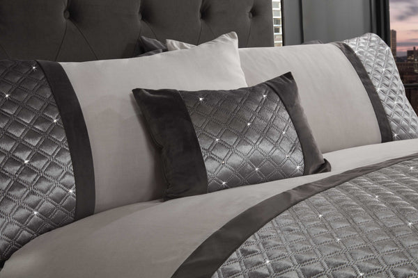 Diamond Mirage Duvet Cover Set – Single, Double, King Size | Silver Grey Quilted Panel Design with Sparkling Sequin Detail | Luxury Polycotton Blend (50% Cotton, 50% Polyester) | Includes Matching Pillowcases | Easy-Care, Machine Washable Bedding | Glamor