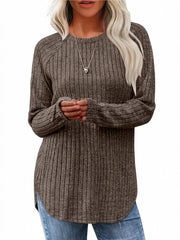 Ladies' Basic Long-Sleeve Sweater, Loose-Fit Top with Elegant Crew Neck.
