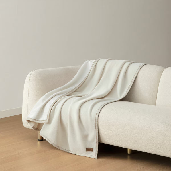 Casual Living Luxe Plush Throw in Ivory, 127 X 178 Cm