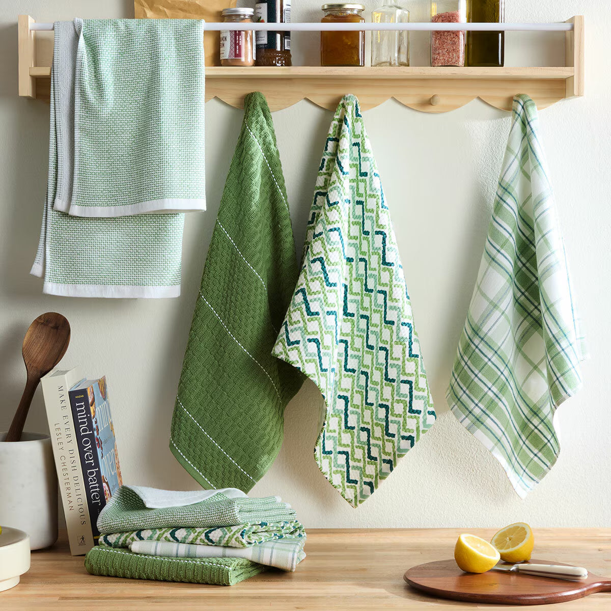 Kelly Collection Kitchen Towels 8 Pack, in Green