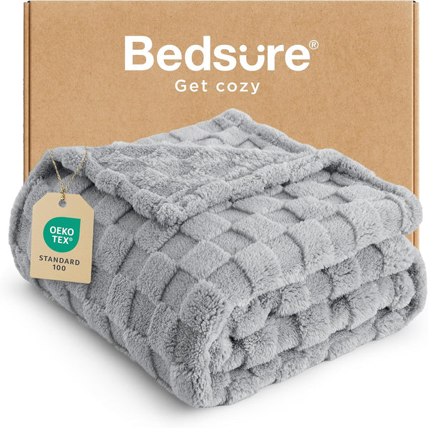 Bedsure Fleece Throw Blanket for Sofa - Fluffy Cosy Warm Blankets for Bed, Soft Cute Single Throw Gifts for Women and Girls, off White, 130X170 Cm