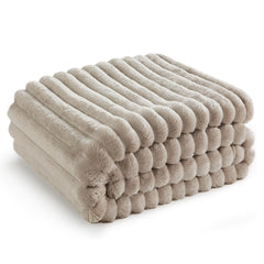 1pc Thickened Blanket Soft And Comfortable Faux Rabbit Hair Reversible Blanket Thermal Blanket Nap Blanket Air Conditioning Blanket Office Outdoor Camping Gift Blanket Perfect for All Seasons