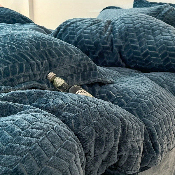 Premium Luxury Bedding Milk Velvet 4pcs Set, Soft, Thickened and Warm, Including 1 Duvet Cover+ 2 Pillowcases+ 1 Bed Sheet, Washable and Machine-Washable, Suitable for Bedrooms, Guest Rooms, Rental Houses, College Dorms