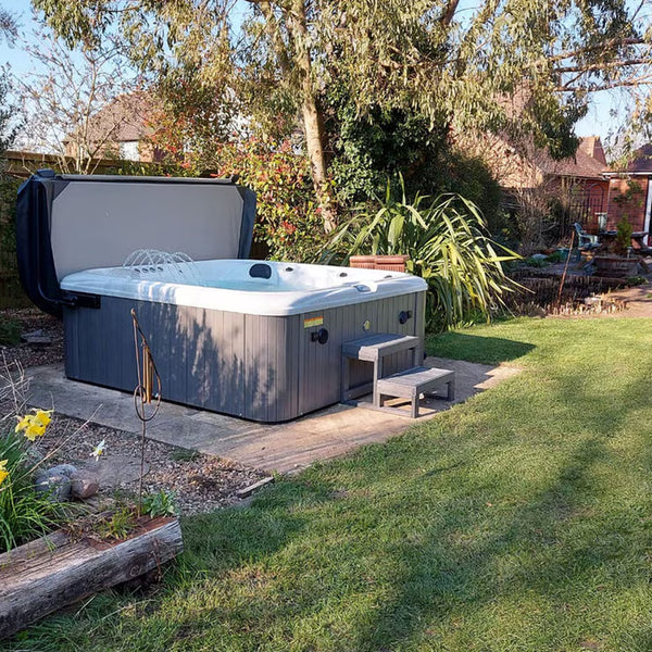 Blue Whale Spa Fisher Cove 85-Jet 6 Person Hot Tub - Delivered and Installed