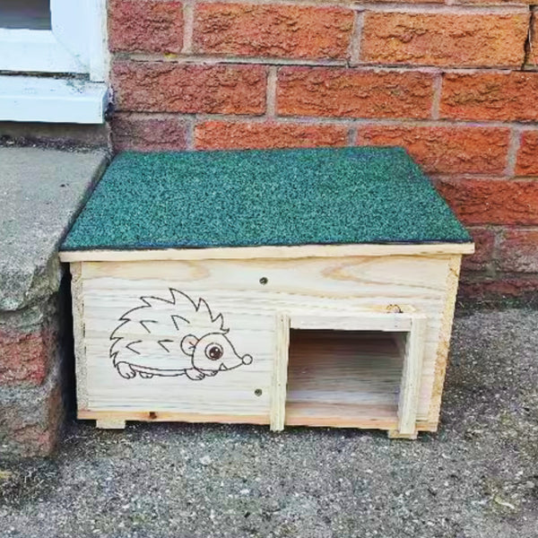 Wooden Hedgehog House: Hedgehog Hamster Habitat Shelter House Garden Nature Hibernation Feeding Box with Removable Roof