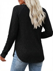 Ladies' Basic Long-Sleeve Sweater, Loose-Fit Top with Elegant Crew Neck.