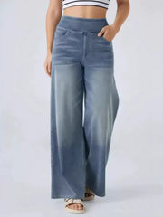 Women's Slim Fit Straight-Leg Jeans - Solid Color Casual Denim Pants with Pockets, Machine Washable for Spring/Fall, Versatile for Everyday & Semi-Formal Wear, Everyday Jeans | Modern Denim | Practical Pockets