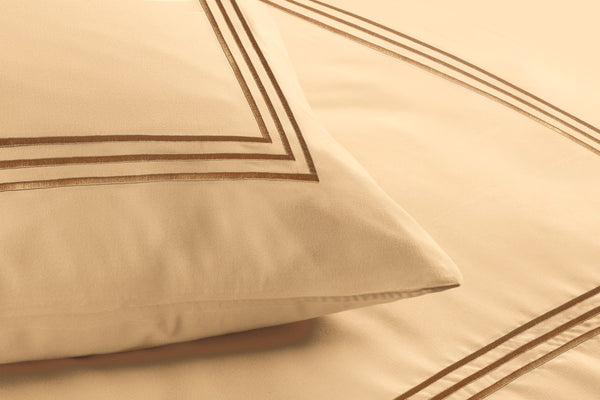 Embroided Baratta Stitch Duvet Cover Set with Matching Pillowcases - Ultra-soft Brushed Microfibre – Chic & Modern Design – Easy Care & Machine Washable