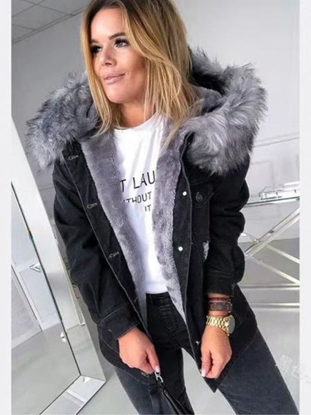 A New Stylish Denim Jacket Women's Wear in Autumn and Winter Autumn and Winter Fashion Women's Clothing Is Comfortable, Elegant, Street-style and Stylish for Casual Attire