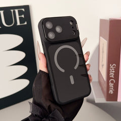 Phone Case: Ultra-durable, Shock-resistant Lens Protector for The iPhone 17 Series, Featuring A Scratch-resistant Case with A Magnetic Lens Mount
