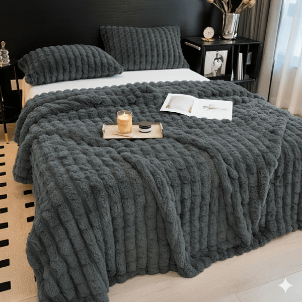 1pc Modern Cut Design Chunky Throw Blanket