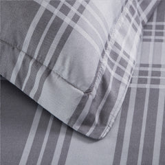3-Piece Check Duvet Cover Set – Wrinkle-Resistant Modern Design, Ultra-Soft & Smooth Microfiber Bedding, All-Season Comfort, Machine Washable with Pillowcases, Available in All Sizes