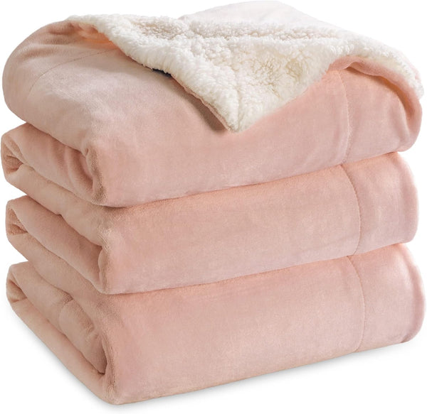 Bedsure Sherpa Fleece Throw Blanket - Fluffy Microfiber Solid Blankets for Bed and Couch Double/Twin Size, Silver Grey, 150X200Cm