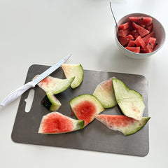 Three Stainless Steel Plates, Sturdy And Easy to Maintain, Suitable for Cutting Fruits, Vegetables, Meat, And Bread, Equipped with Safe Cutting Boards, Easy to Clean Kitchen Preparation Mats, Meals, Cutting Boards, Multifunctional Kitchen Tools