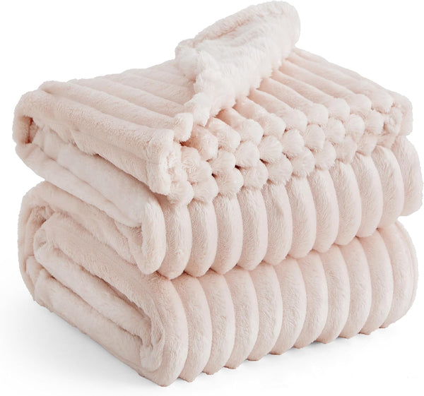 Bedsure Fleece Throw Blanket for Sofa - Fluffy Cosy Warm Blankets for Bed, Soft Cute Single Throw Gifts for Women and Girls, off White, 130X170 Cm