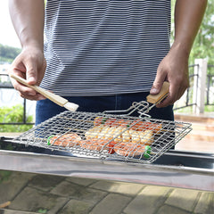 1pc Heavy-Duty Metal Barbecue Mesh Clip | Commercial Barbecue Grill, Square Burger Clip, 32cm Handle, Suitable for Courtyard Gatherings and Barbecues, 33.5 X 20cm
