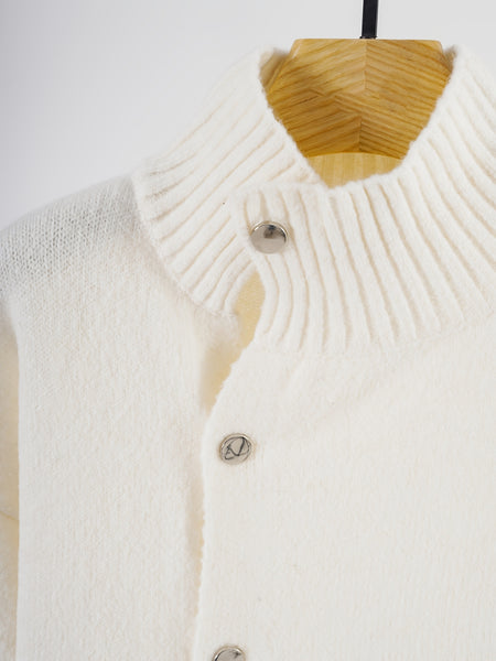 Women's Long White Button- Fashion Fabric Pullover with Lapel, Long Sleeves, Simple Design, Suitable for Spring and Autumn Daily Commute and Festive Occasions