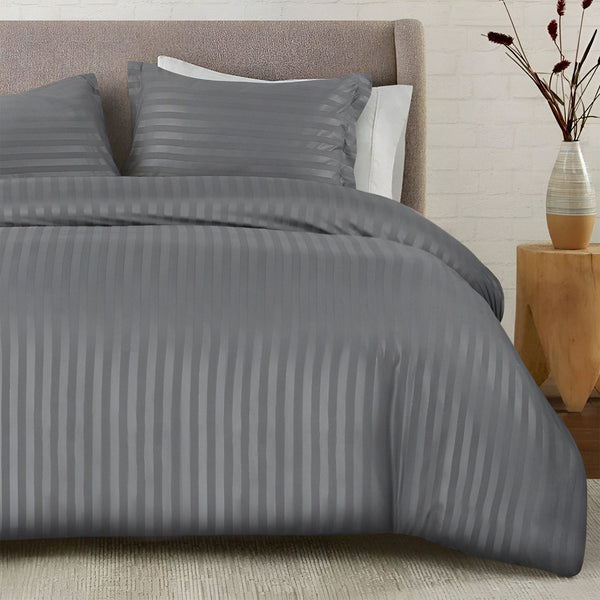 Premium Hotel Quality Satin Stripe Duvet Cover Set Double with Pillowcases | Reversible Soft Quilt Bedding | Easy Care Breathable Luxury Quilt Cover