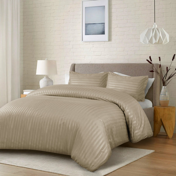 Premium Hotel Quality Satin Stripe Duvet Cover Set Double with Pillowcases | Reversible Soft Quilt Bedding | Easy Care Breathable Luxury Quilt Cover