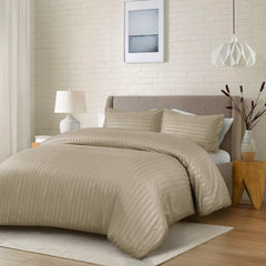 Premium Hotel Quality Satin Stripe Duvet Cover Set Double with Pillowcases | Reversible Soft Quilt Bedding | Easy Care Breathable Luxury Quilt Cover