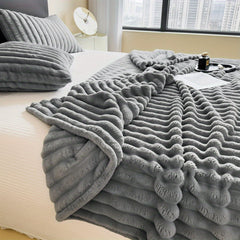 Luxurious Faux Rabbit Fur Throw Blanket - Ultra-Soft & Warm All-Season Luxury Blanket, Double-Sided Plush Fur for Couch, Bed, Travel, Office - Machine Washable, Elegant Home Decor Gift for Valentine'S Day, Housewarming, Birthday