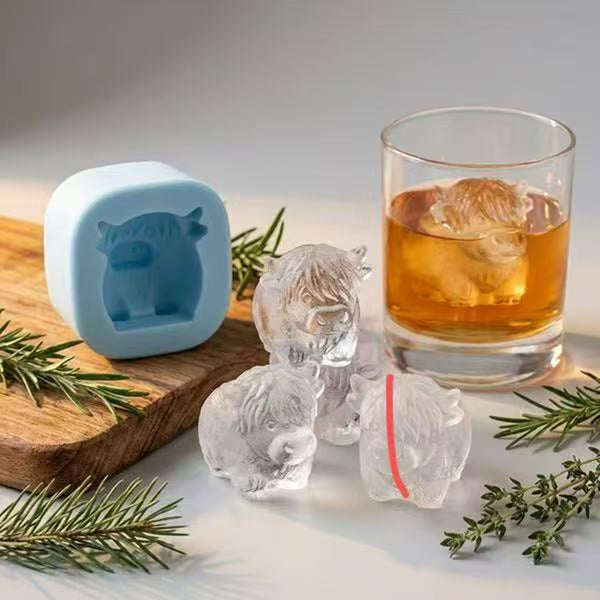 6-Cavity Highland Cow Ice Mold - Food-Grade Silicone Scottish Cow-Shaped Ice Cube Tray Suitable for Whiskey,, Drinks, Non-Toxic for, for Home Bar, Parties, Picnics, Themed Gatherings, Adorable Animal Ice Cubes
