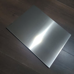 Medium/Large/Extra-Large Stainless Steel Chopping Board, thickened one-piece construction, designed for kitchen tasks. Suitable for vegetable preparation, pizza and cake bread kneading, and fruit processing. Freestanding food preparation surface and knead