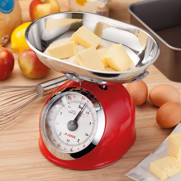 Judge Traditional Kitchen Scale in Cream