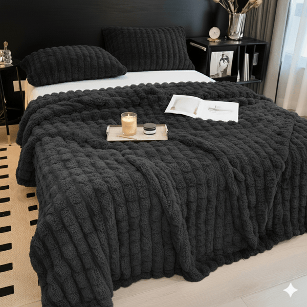 1pc Modern Cut Design Chunky Throw Blanket