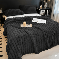 1pc Modern Cut Design Chunky Throw Blanket