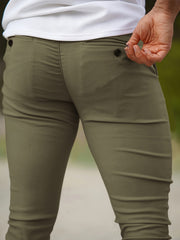 Heyfanee Men's Slim-Fit Elastic Waist Trousers - Khaki Low-Rise Casual Pants with Button Closure & Pockets, All-Season Machine Washable for Daily Wear, Durable Fabric