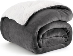 Bedsure Sherpa Fleece Throw Blanket - Fluffy Microfiber Solid Blankets for Bed and Couch Double/Twin Size, Silver Grey, 150X200Cm