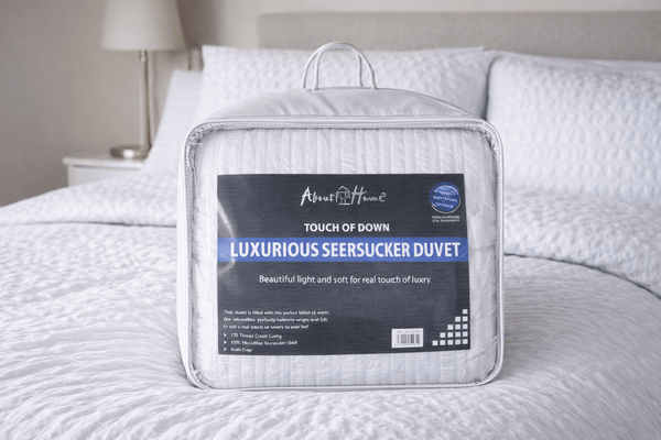 Luxury Washed Microfibre Seersucker Comforter Duvet Quilt – Soft & Lightweight All Season Bedding – White & Grey – Single, Double & King Size