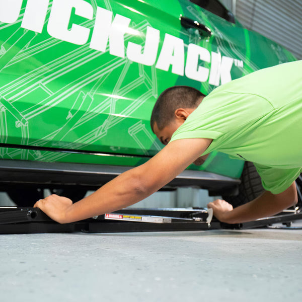 Quickjack Portable Automatic Car Lift System Jack (3,175Kg Capacity) - Model 7000TL