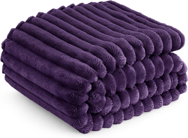 Bedsure Fleece Throw Blanket for Sofa - Fluffy Cosy Warm Blankets for Bed, Soft Cute Single Throw Gifts for Women and Girls, off White, 130X170 Cm