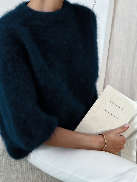 Women's Plush Sweater, High-Quality Alpaca Alpaca Material, Elegant Women's Wear, Essential for Outings, Comfortable and Fitted, Autumn and Winter