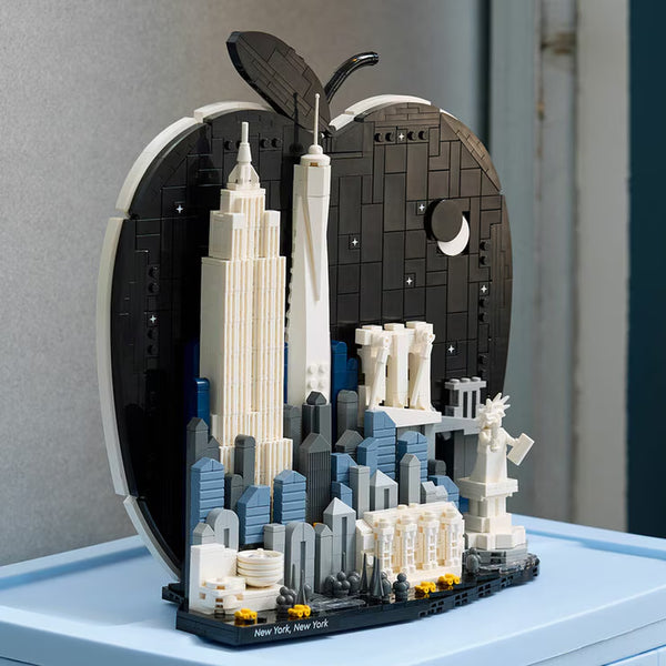LEGO Architecture New York City – the Big Apple - Model 21066 (18+ Years)