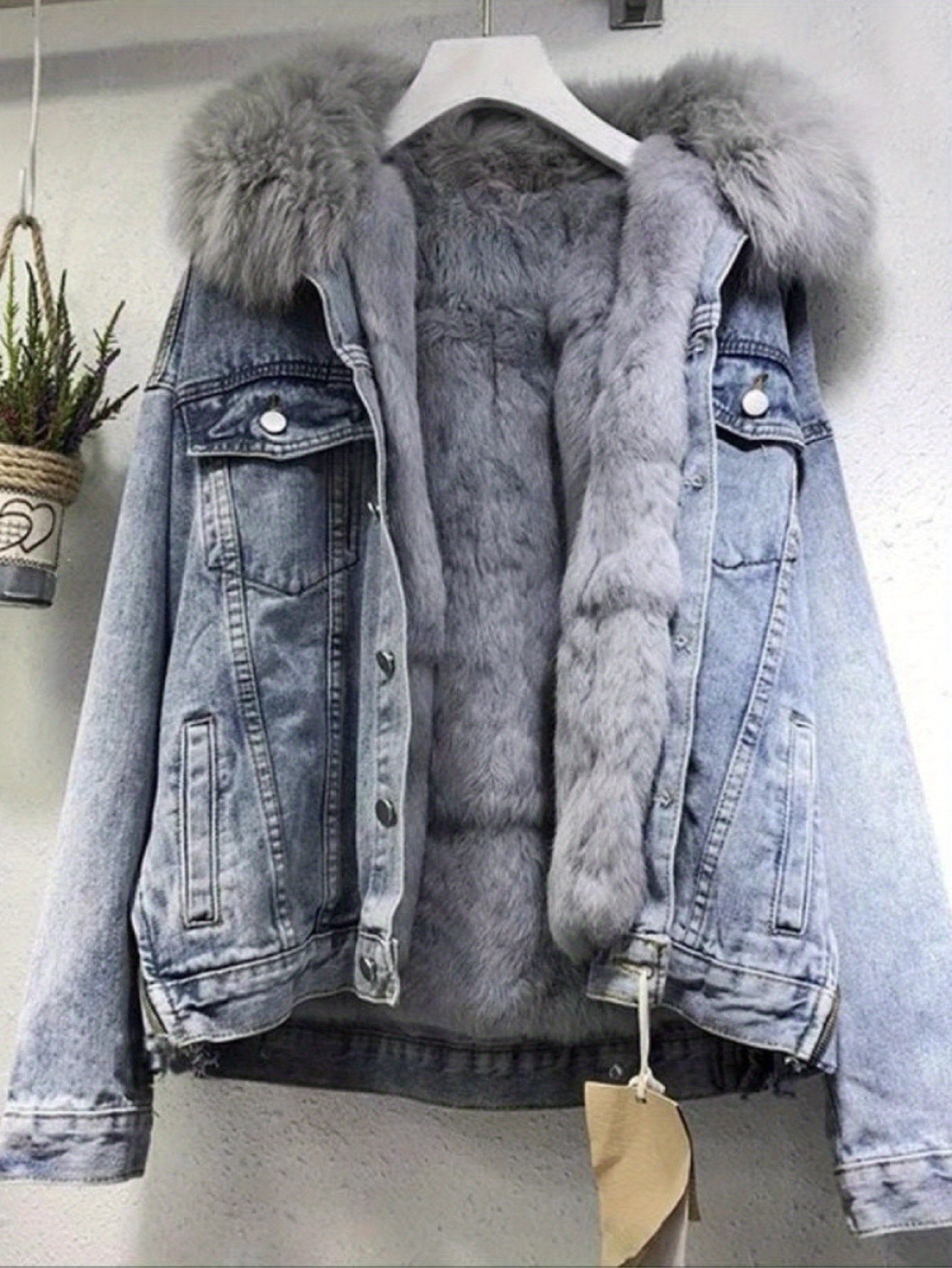 Women's Cozy -Lined Denim Jacket - Casual Long Sleeve Outerwear, Loose Fit, Button-Up Front, Flap Pockets, Solid Color, Perfect for Fall/Winter, Casual Winter Wear | Relaxed Fit Jacket | Lined Jacket