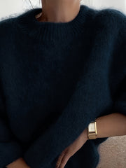 Women's Plush Sweater, High-Quality Alpaca Alpaca Material, Elegant Women's Wear, Essential for Outings, Comfortable and Fitted, Autumn and Winter