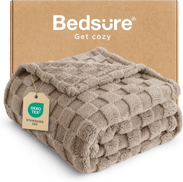 Bedsure Fleece Throw Blanket for Sofa - Fluffy Cosy Warm Blankets for Bed, Soft Cute Single Throw Gifts for Women and Girls, off White, 130X170 Cm