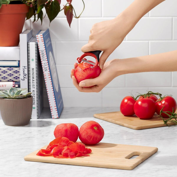 OXO Good Grips 3-Piece Assorted Prep Peeler Set – Includes Straight, Serrated & Julienne Peelers – Y-Shaped Design – Sharp Stainless Steel Blades – Non-Slip Handle – Dishwasher Safe