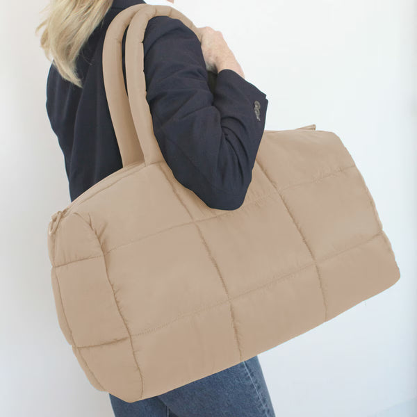 MYTAGALONGS Cloud Duffle Weekender Bag in Black