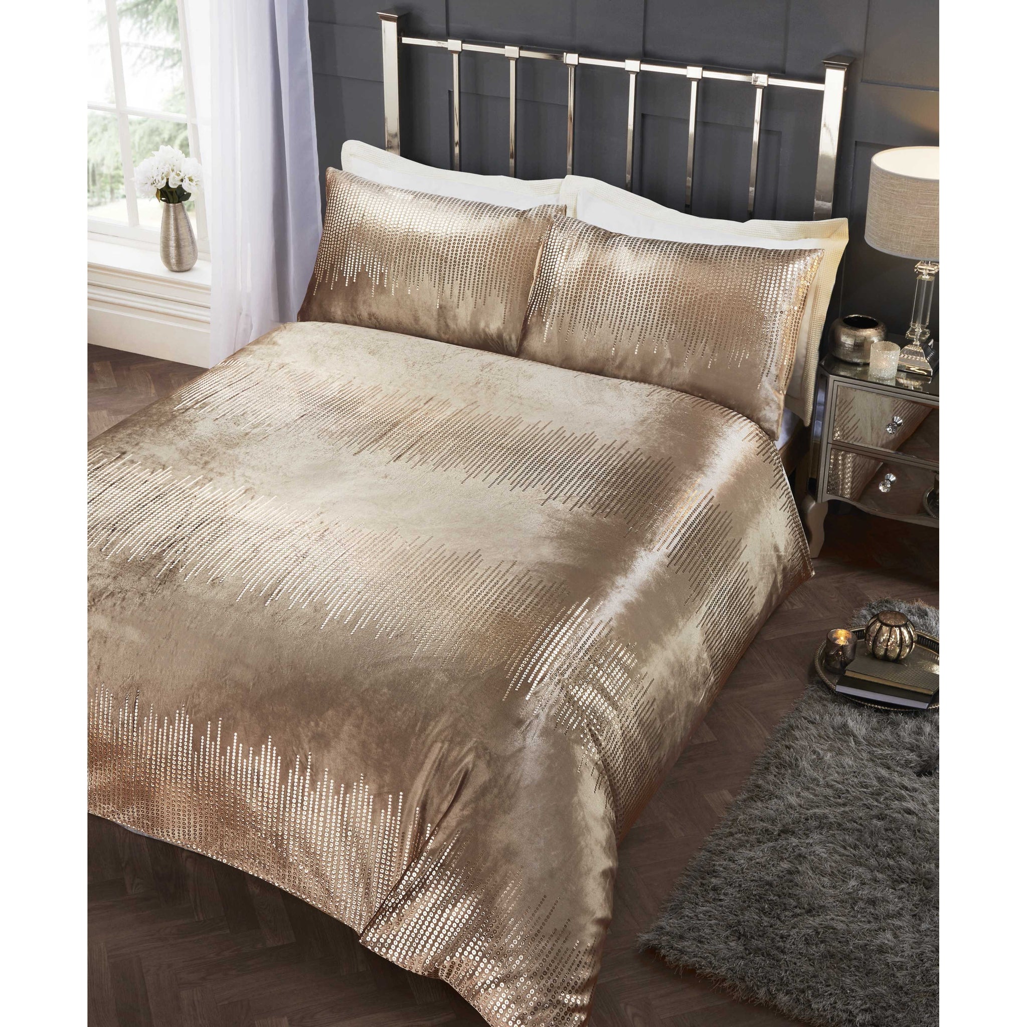 Tiffany Sparkle Polycotton Duvet Cover Set – Glam Crushed Velvet Look Bedding with Metallic Shimmer | Soft, Lightweight & Easy-Care | Silver or Gold | Single, Double & King Sizes | Includes Matching Pillowcases | Fast UK Dispatch