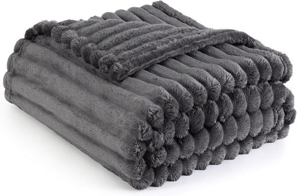 Bedsure Fleece Throw Blanket for Sofa - Fluffy Cosy Warm Blankets for Bed, Soft Cute Single Throw Gifts for Women and Girls, off White, 130X170 Cm