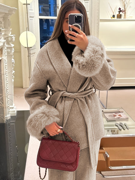 New Autumn/Winter Sophisticated Style Tie-Strap Coat for Women, Elegant and High-End, Overcoat
