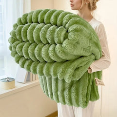 Chunky Cord Throw Blanket Ribbed Faux Fur, Thick Fleece Blanket Throws Decorative Winter Warm Blanket Ultra Soft Warm Sofa Throw Blanket for Bedroom Living Room UK Free Shipping